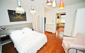 Amber Apartment By Grand Apartments